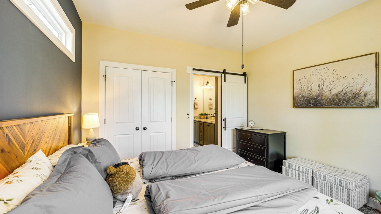 Photo of Bedroom in Hickory