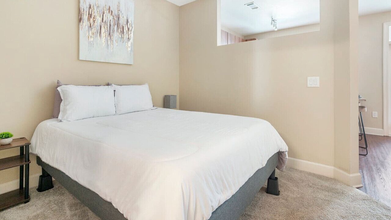 Photo of Bedroom in West End