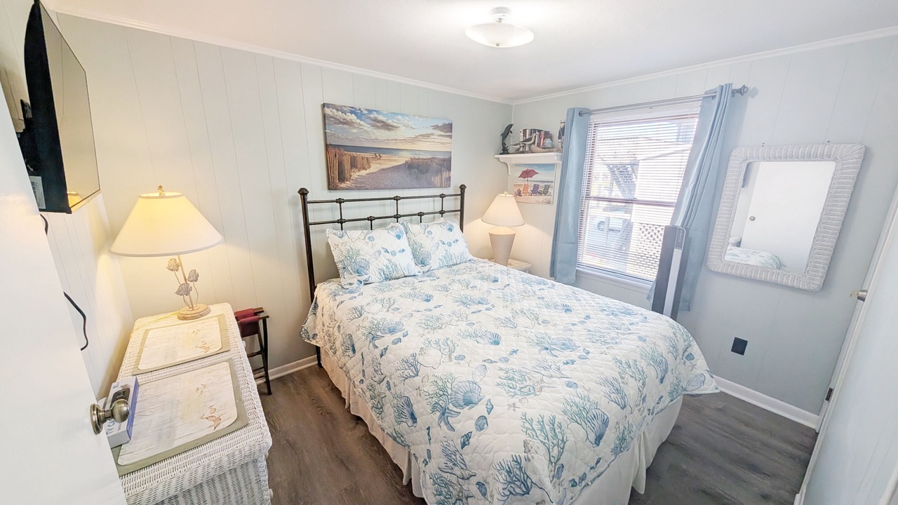 Photo of Bedroom in Colington