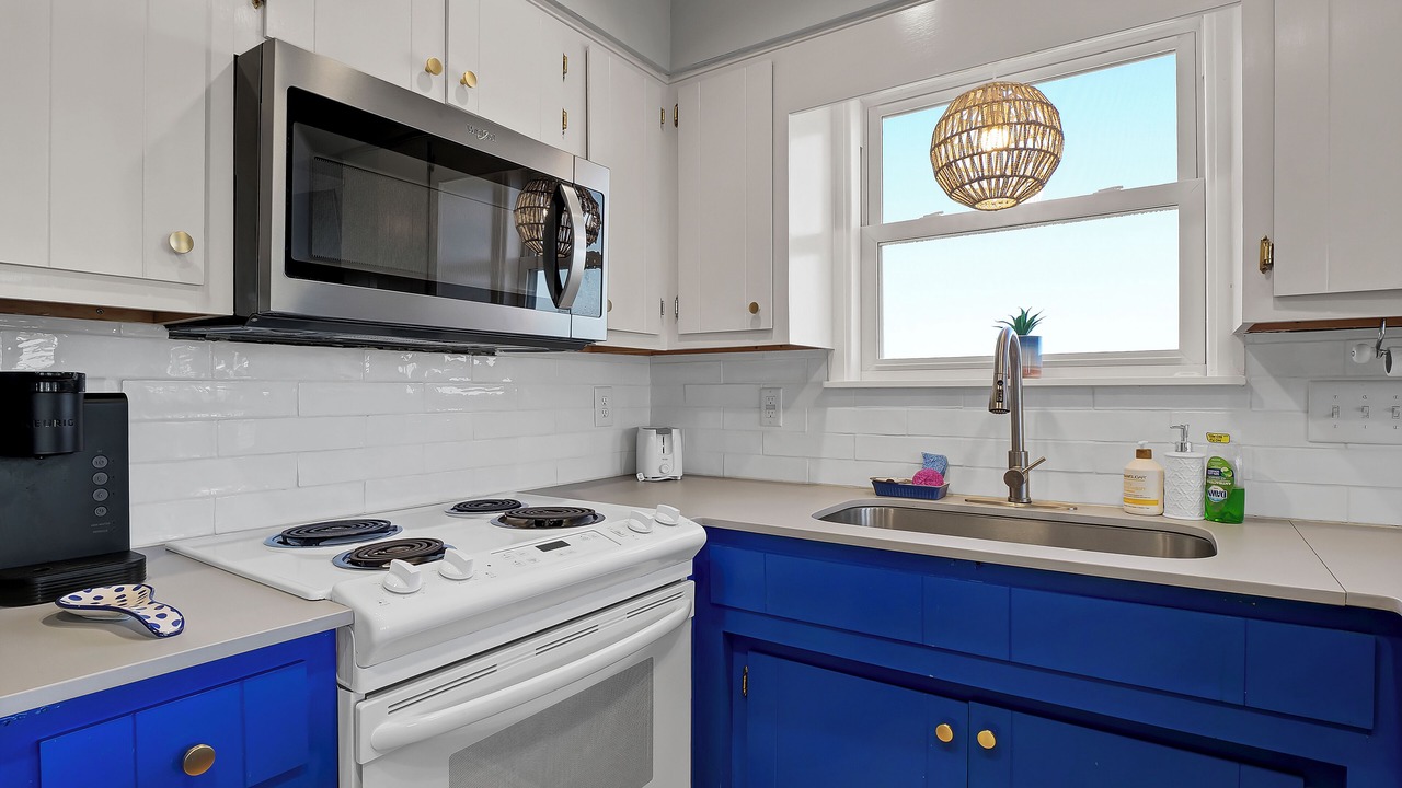 Photo of Kitchen in McCutcheon Field