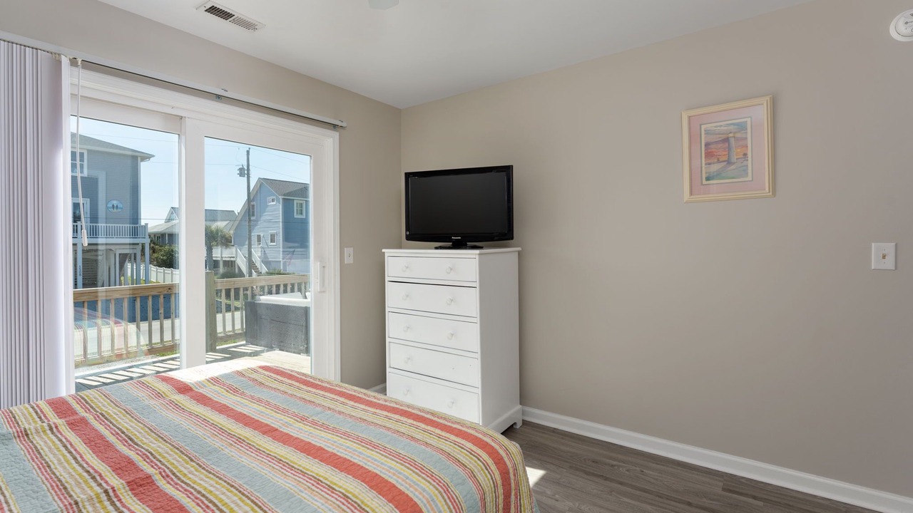 Photo of Bedroom in McCutcheon Field