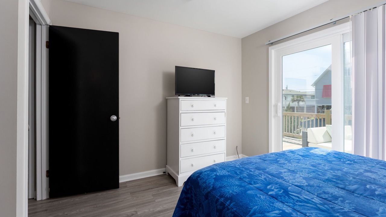 Photo of Bedroom in McCutcheon Field