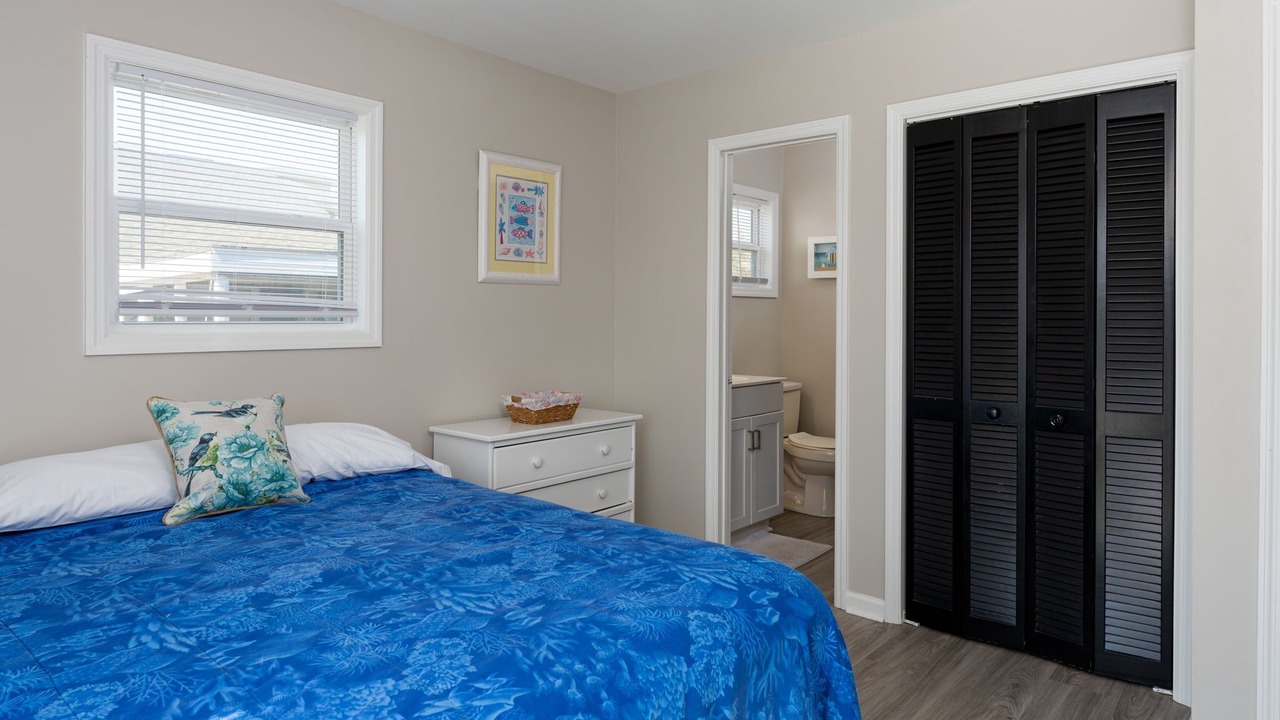 Photo of Bedroom in McCutcheon Field