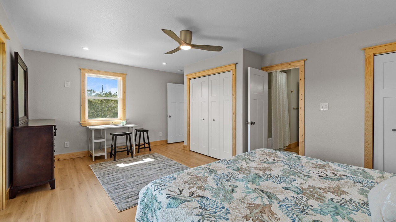 Photo of Bedroom in Indiantown Shores