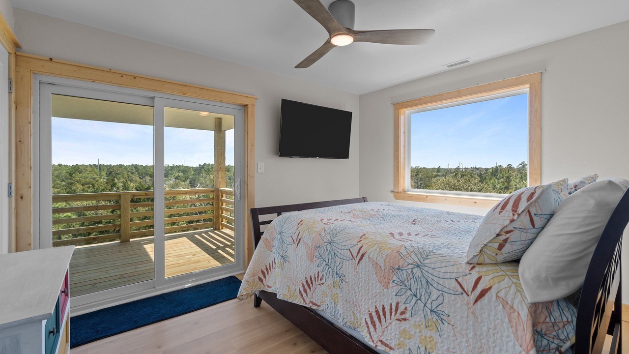 Photo of Bedroom in Indiantown Shores
