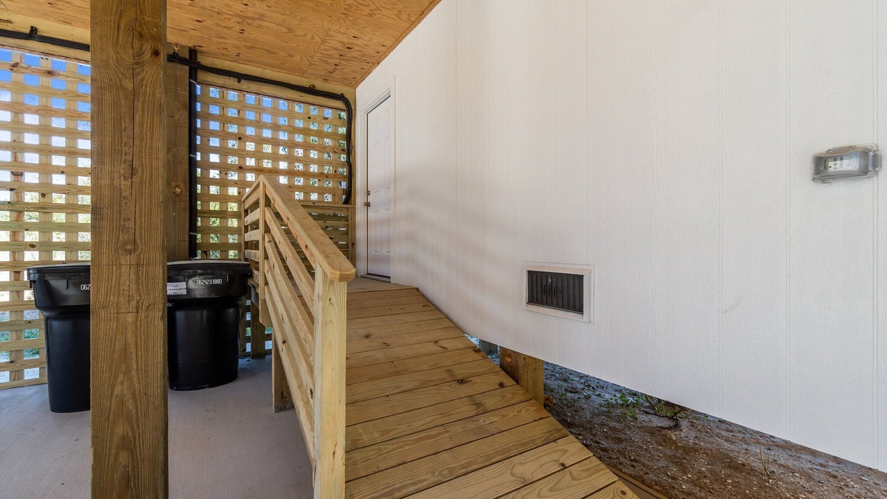 Photo of Patio Balcony in Indiantown Shores