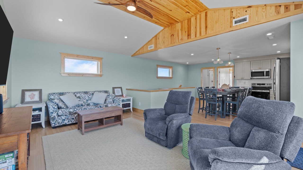 Photo of Livingroom in Indiantown Shores