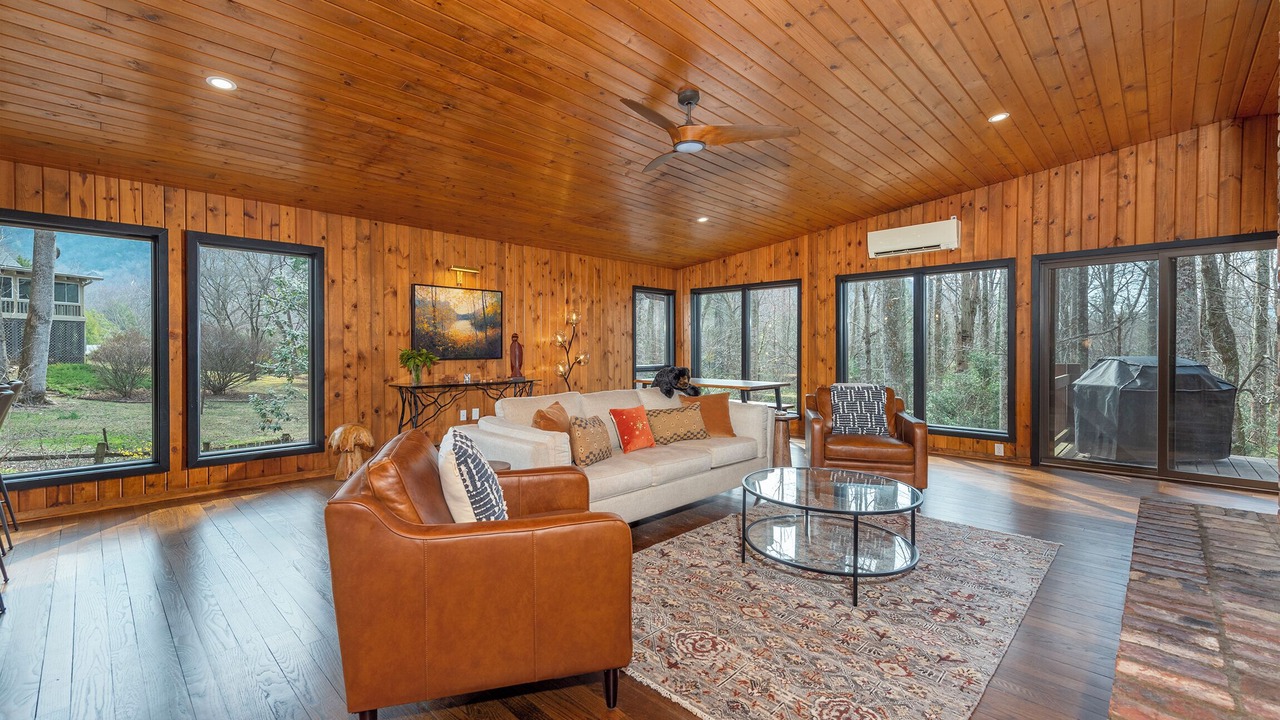 Photo of Livingroom in Montreat
