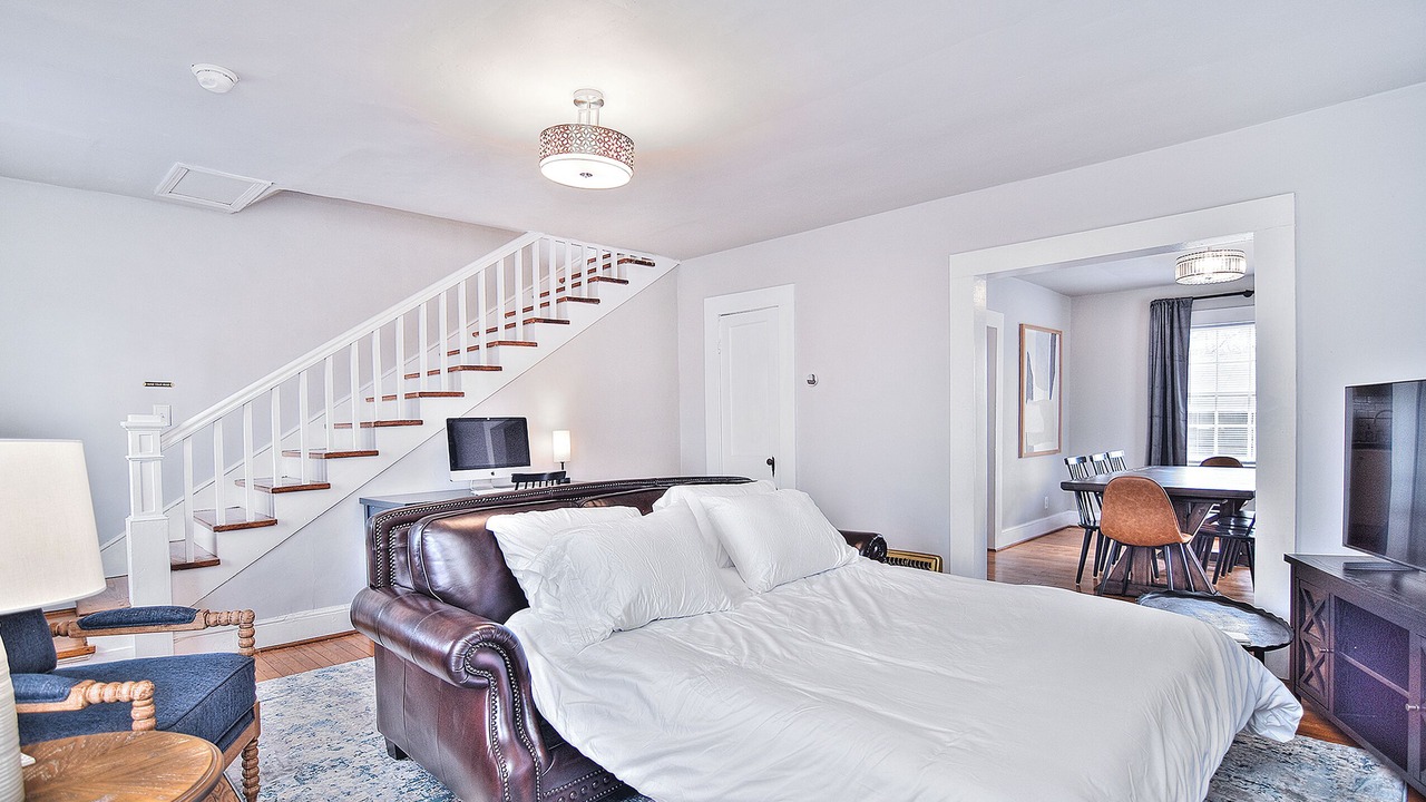 Photo of Bedroom in Shelby