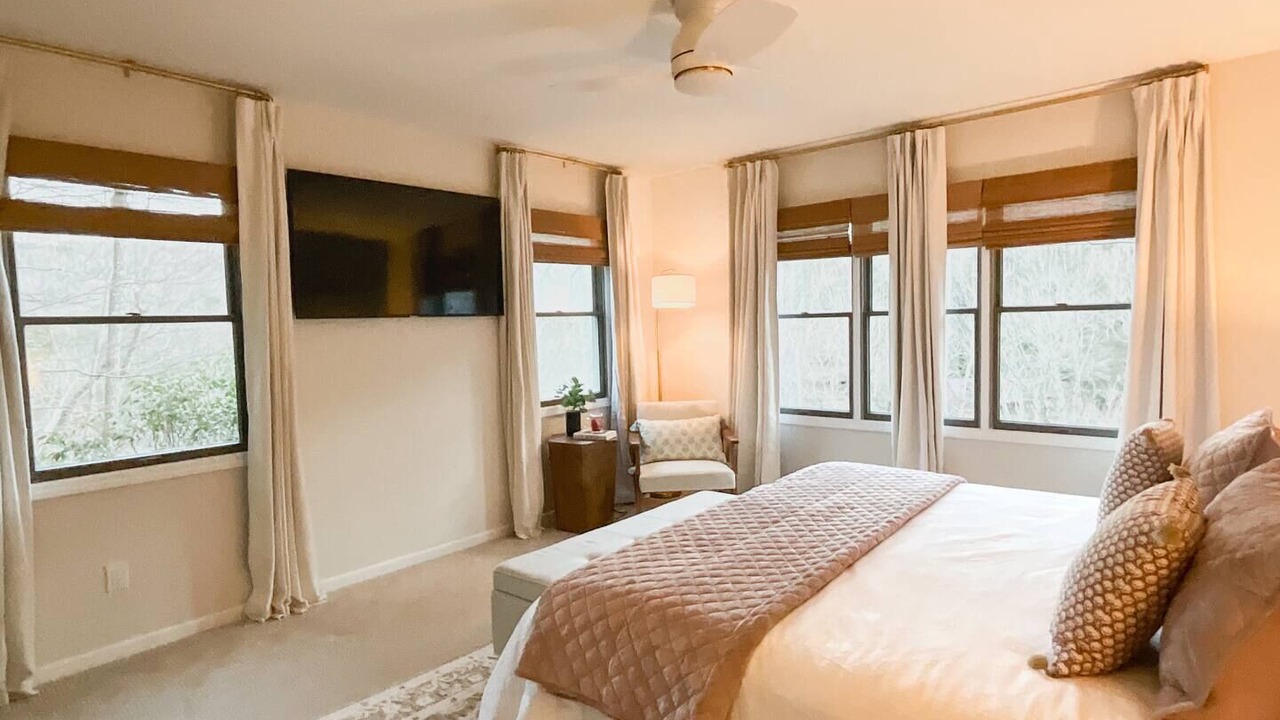 Photo of Bedroom in Burnsville