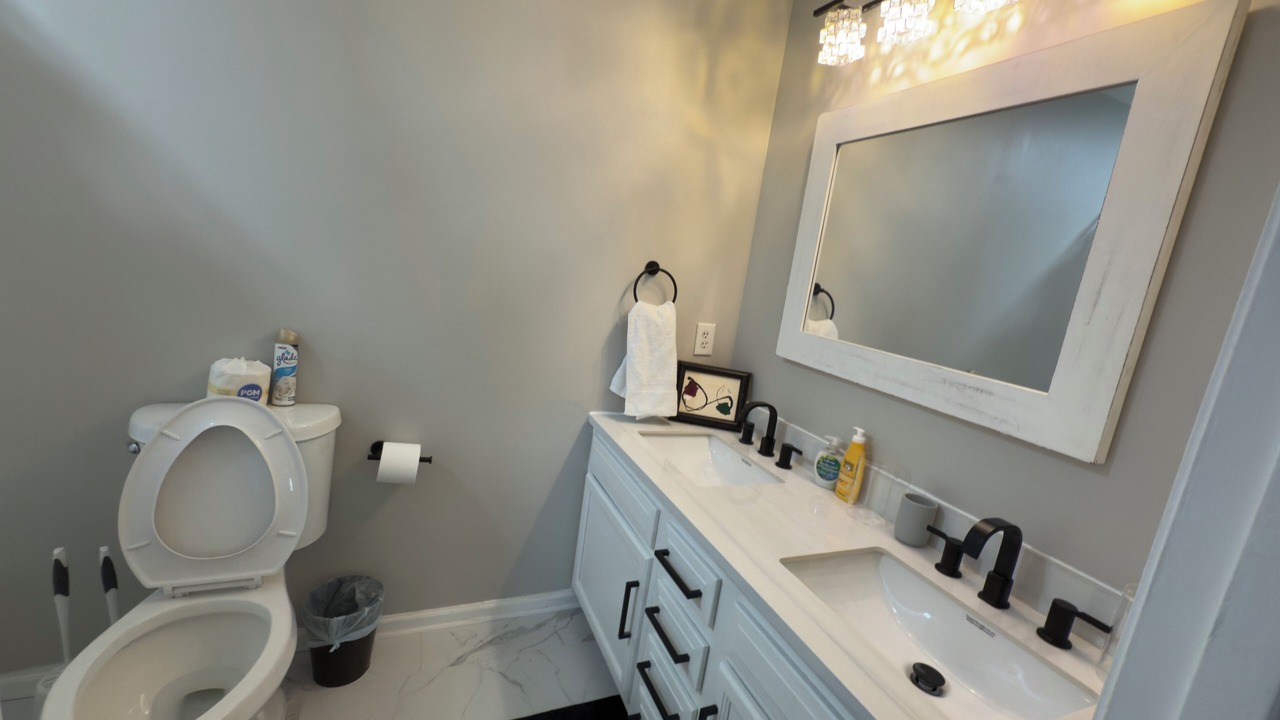 Photo of Bathroom in Prosperity Church Road