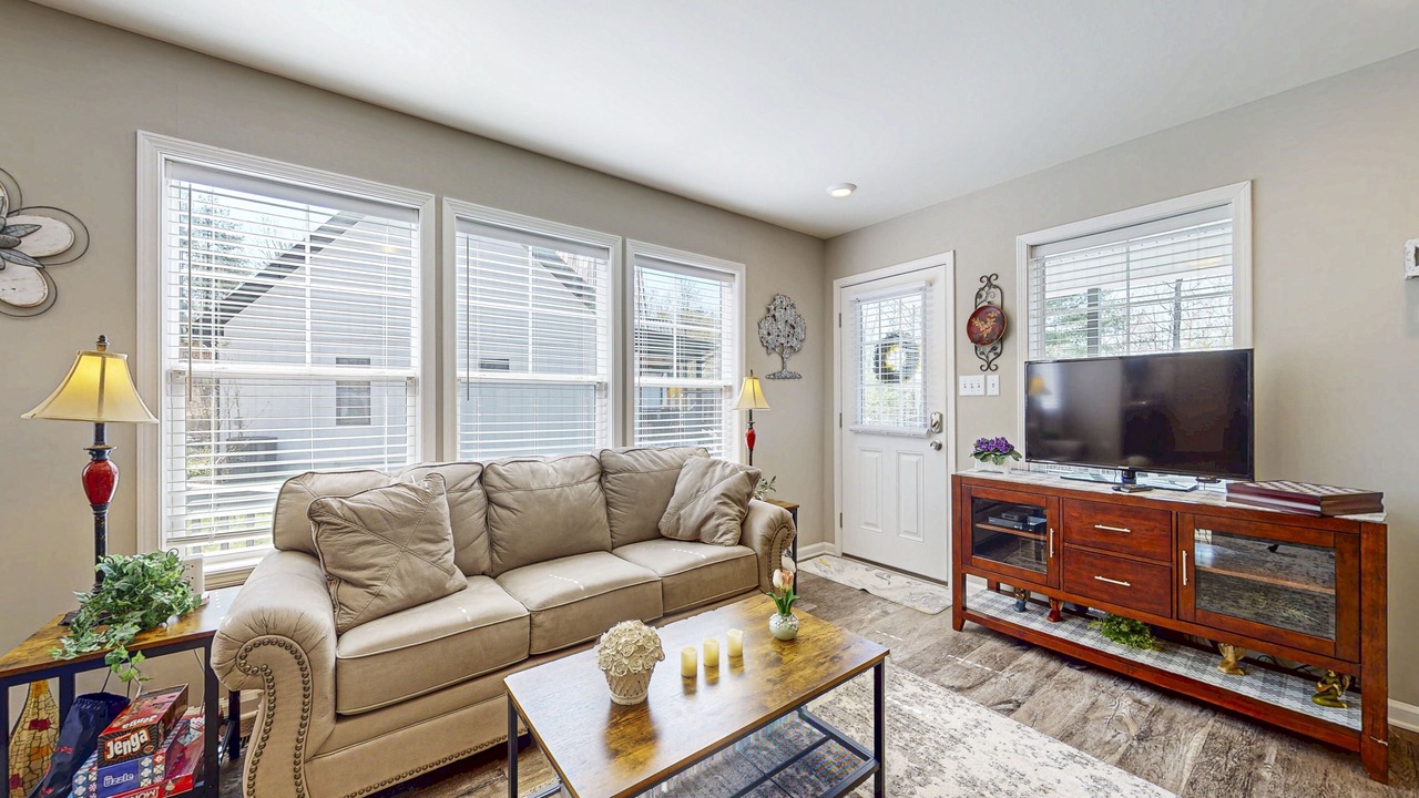 Photo of Livingroom in Fletcher