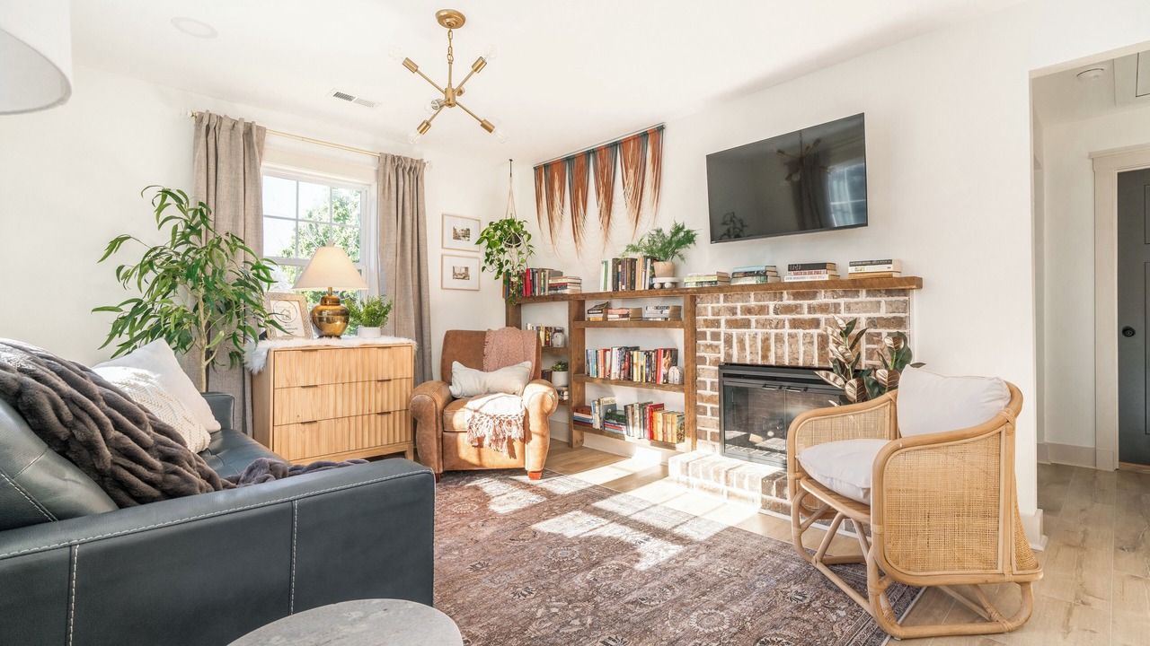 Photo of Livingroom in Southmont