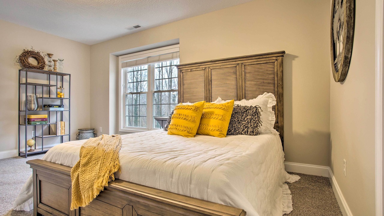 Photo of Bedroom in Skyland