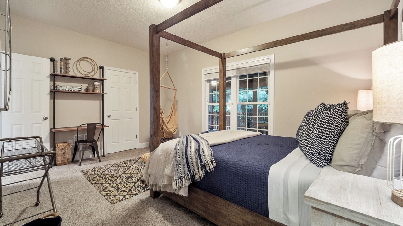 Photo of Bedroom in Skyland