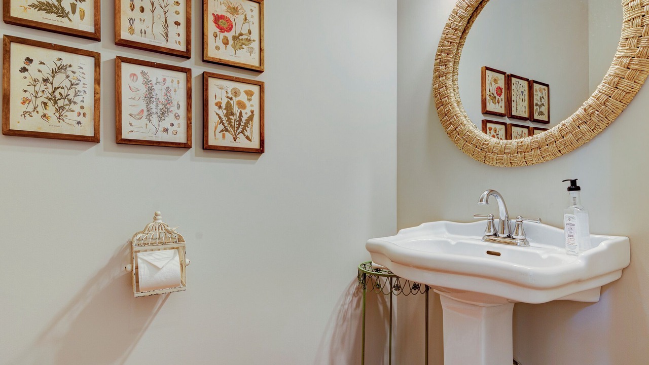 Photo of Bathroom in Royal Pines