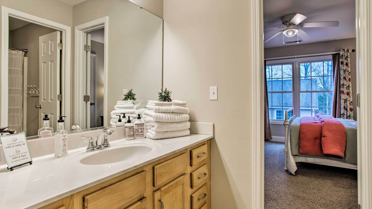 Photo of Bathroom in Royal Pines