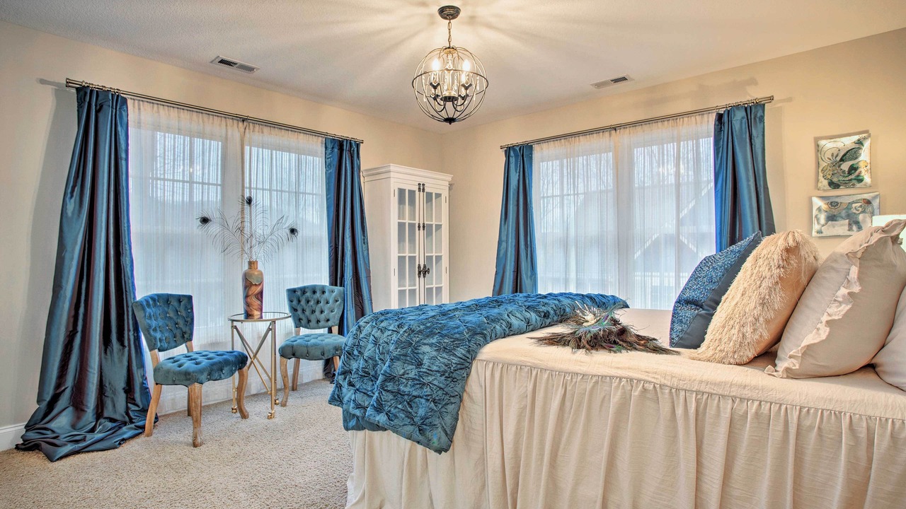 Photo of Bedroom in Royal Pines