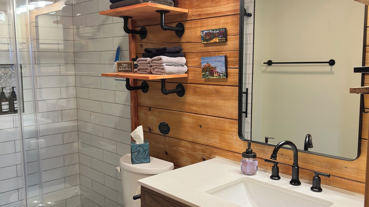 Photo of Bathroom in Hemphill Heights