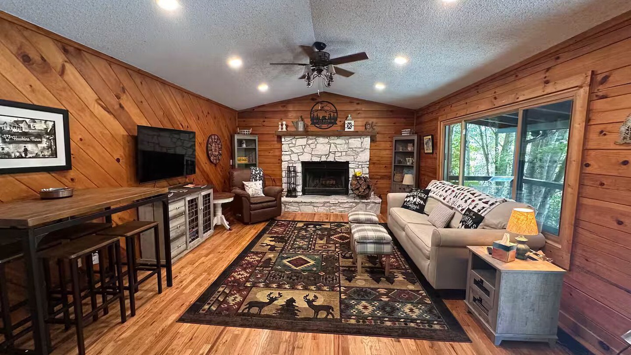 Photo of Livingroom in Hemphill Heights
