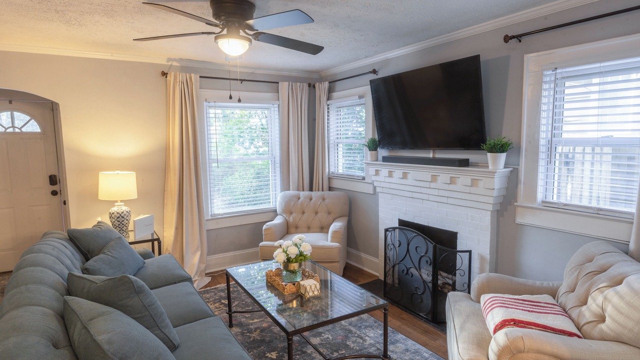Photo of Livingroom in Terry Sanford