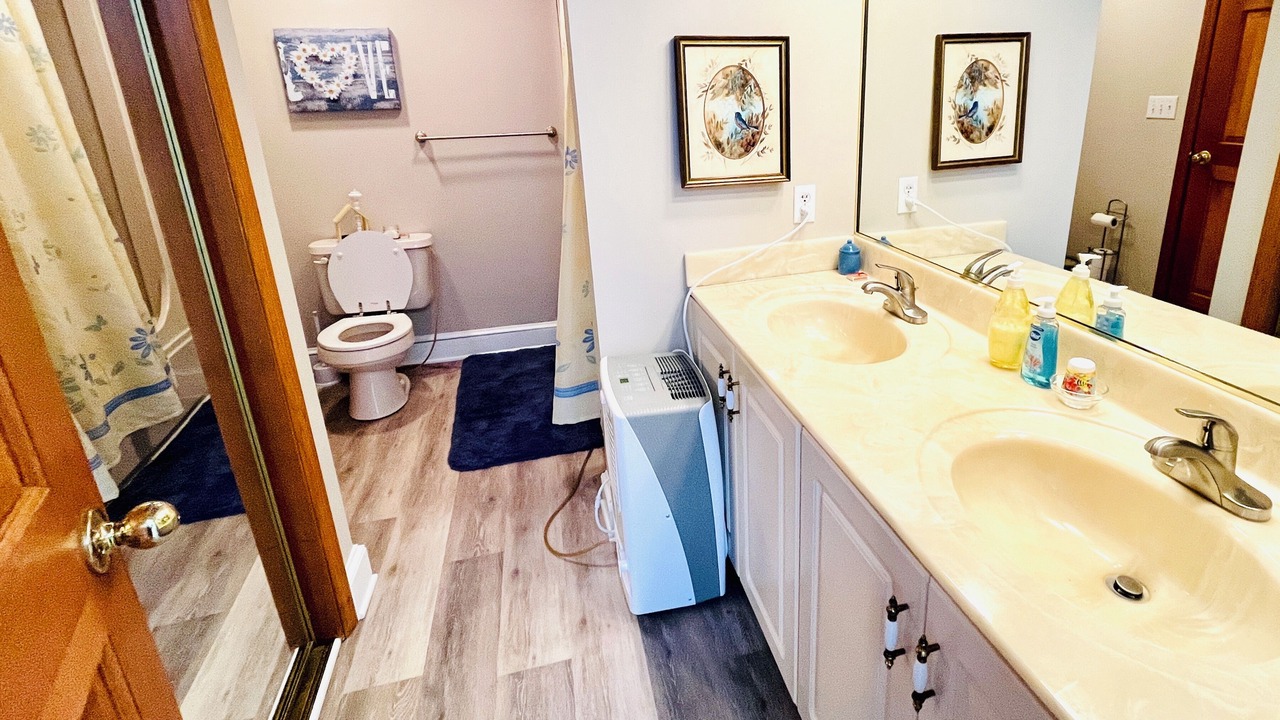 Photo of Bathroom in St. Stephens