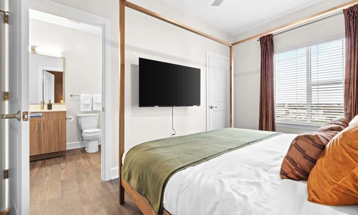 Photo of Bedroom in Eighth Avenue