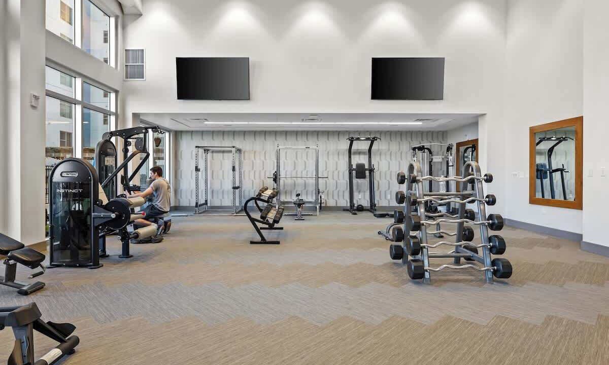 Photo of Others in Eighth Avenue