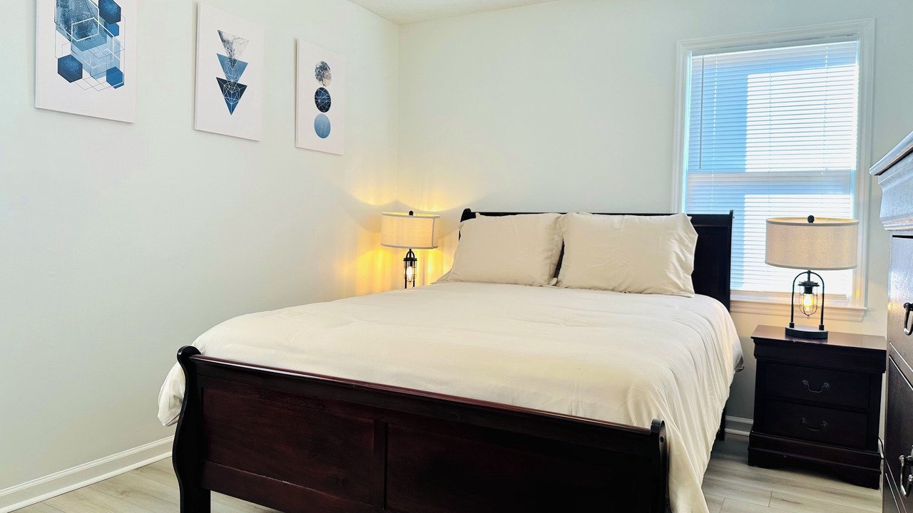 Photo of Bedroom in Pineville