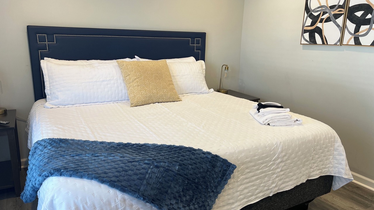 Photo of Bedroom in Plaza Midwood