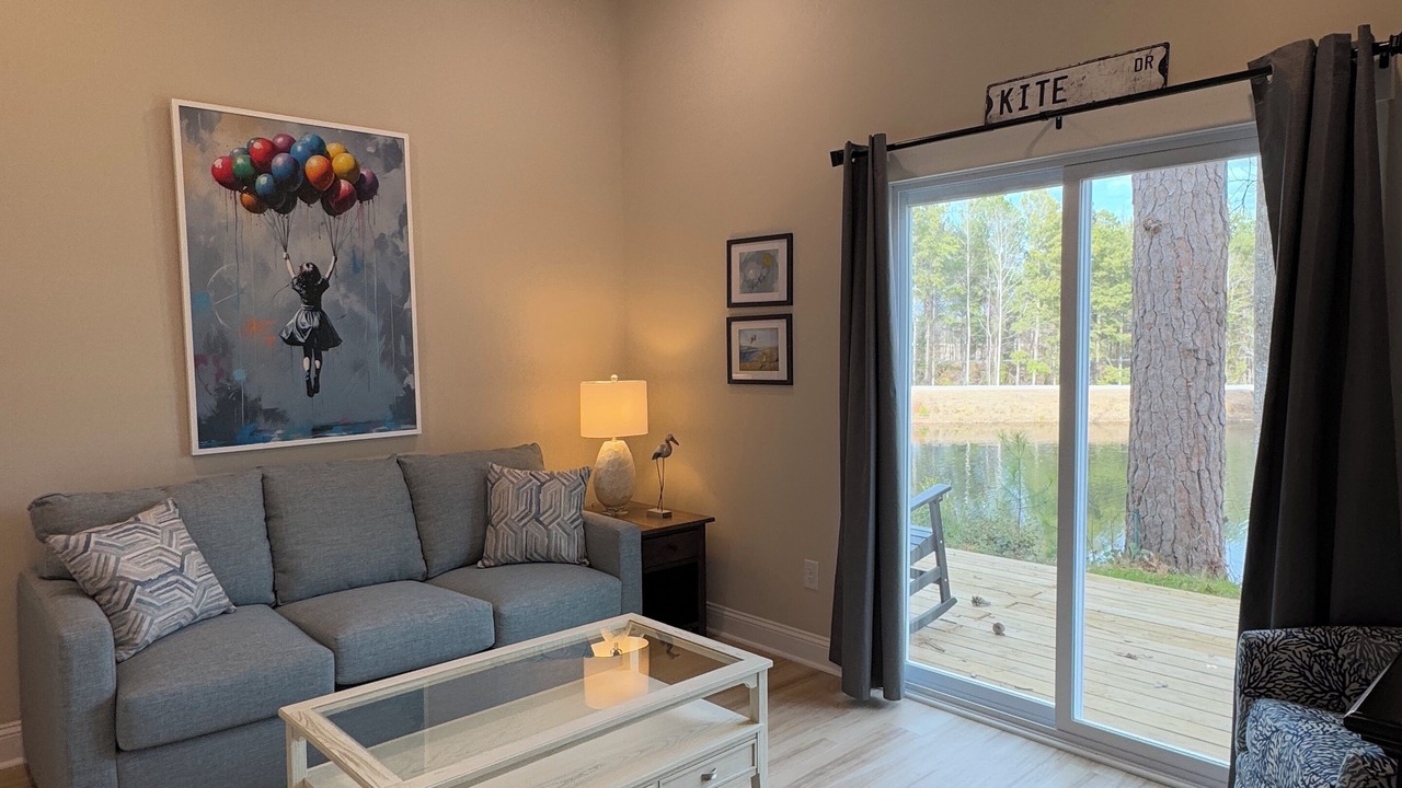 Photo of Livingroom in Elizabethtown