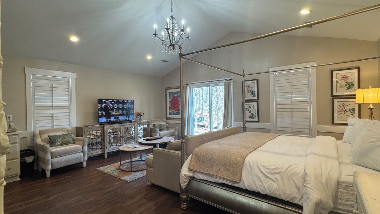 Photo of Bedroom in Elizabethtown