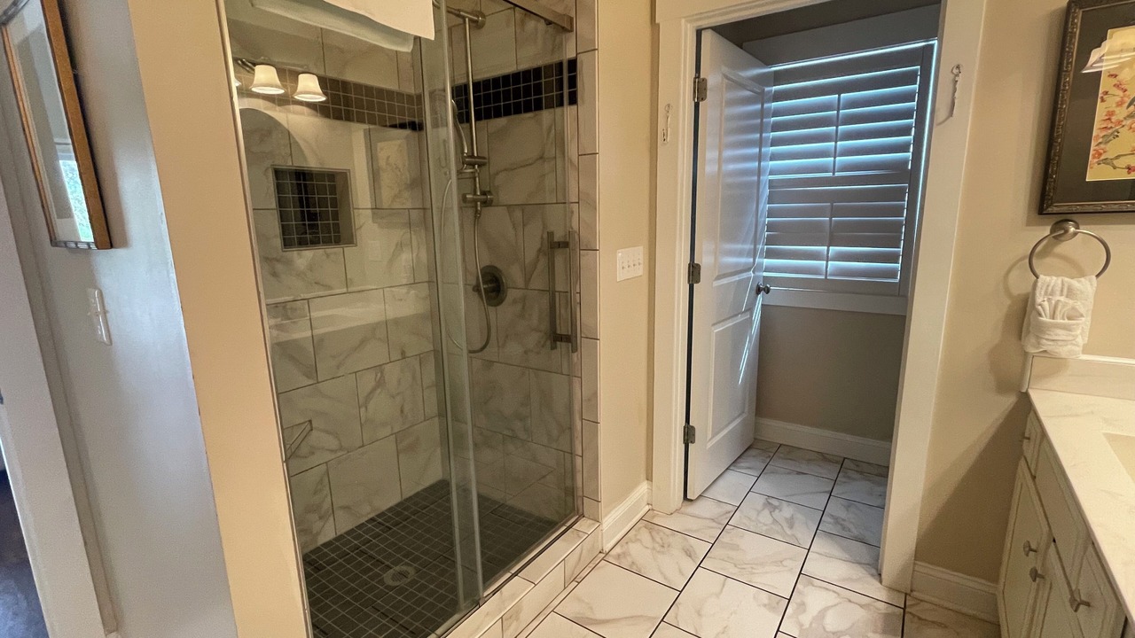 Photo of Bathroom in Elizabethtown
