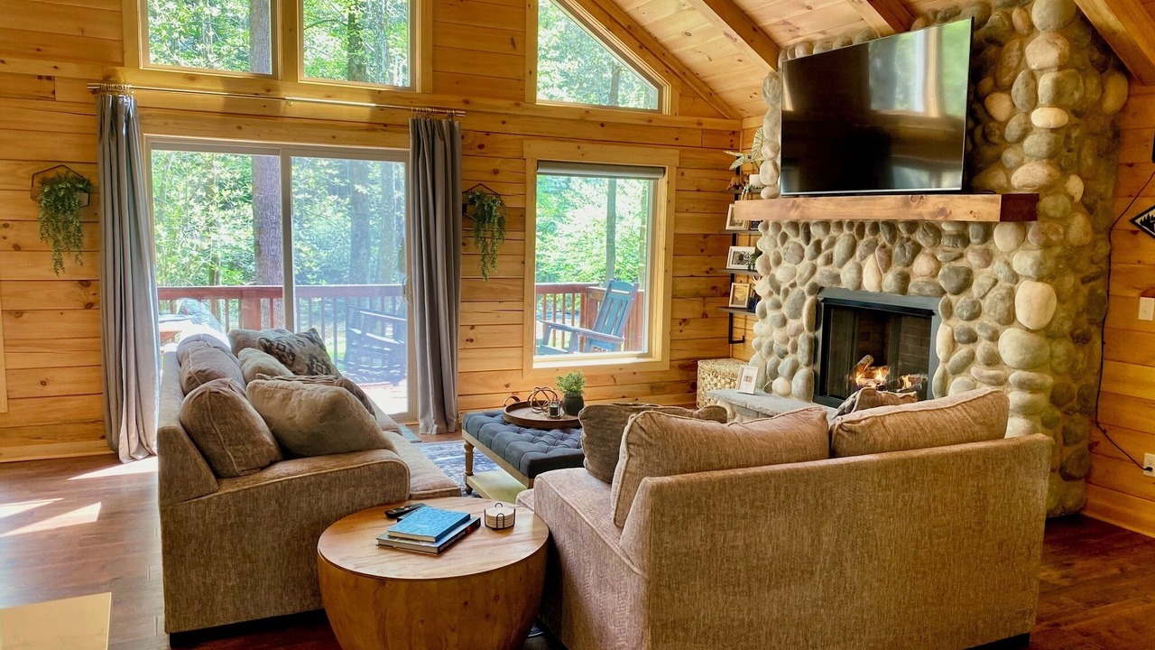 Photo of Livingroom in Deep Gap