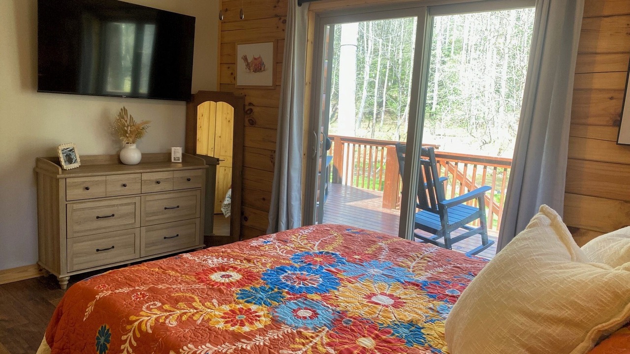 Photo of Bedroom in Deep Gap