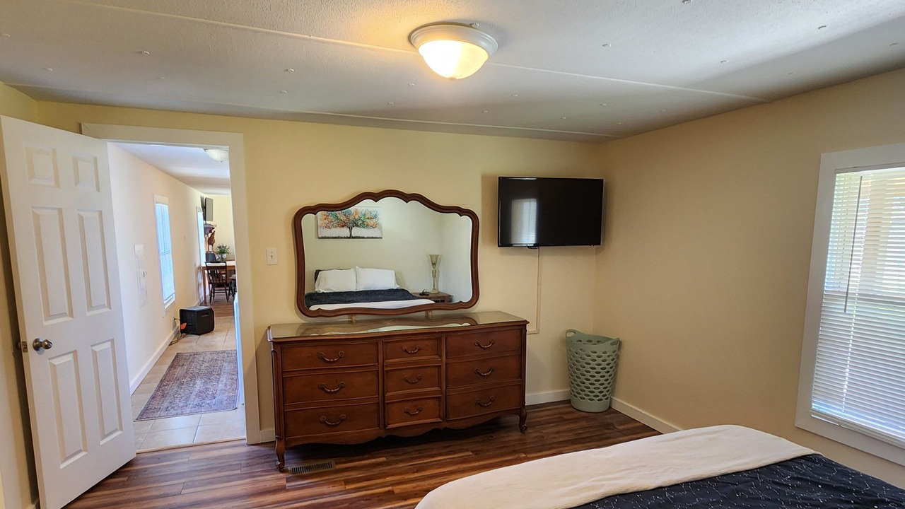 Photo of Bedroom in Hendersonville