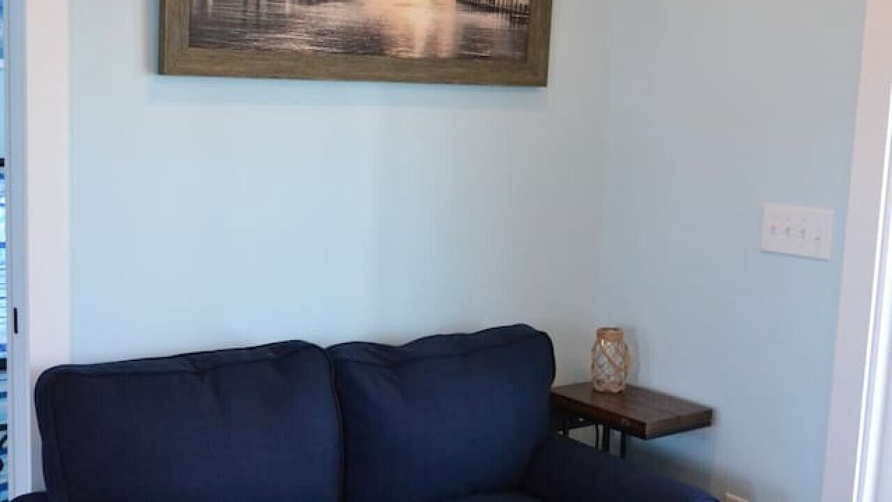 Photo of Livingroom in Davis