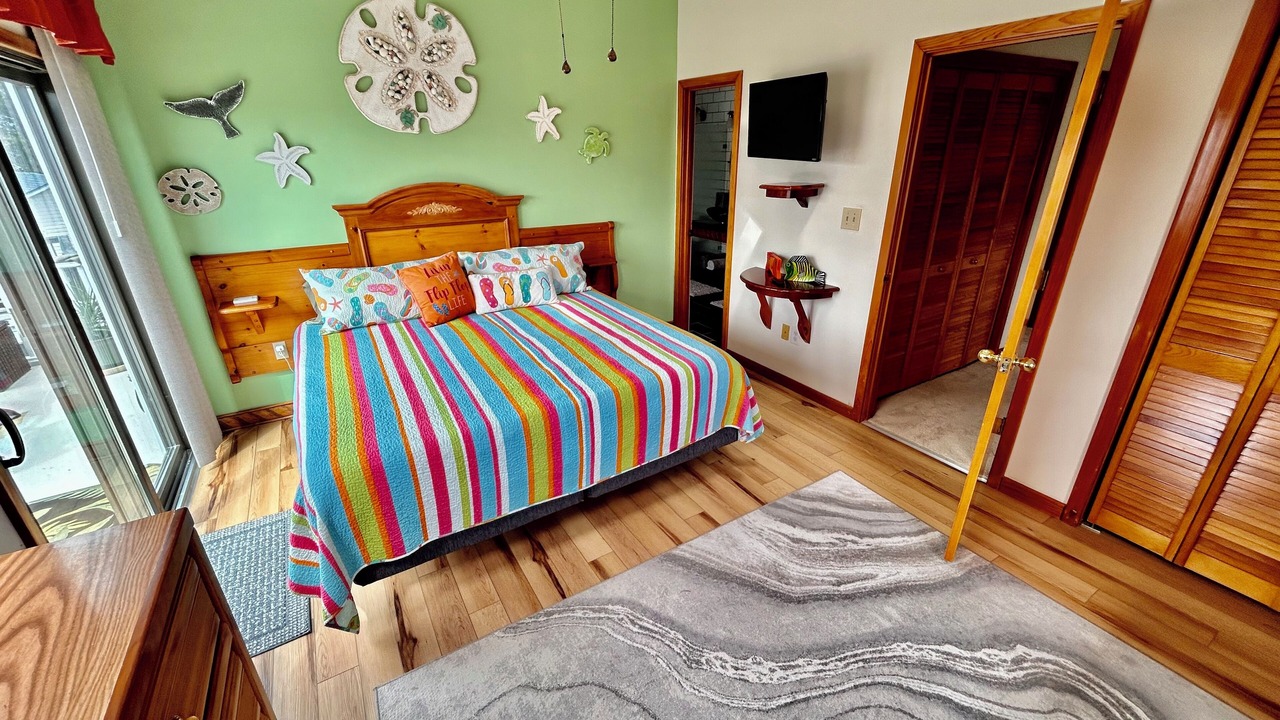 Photo of Bedroom in Colington