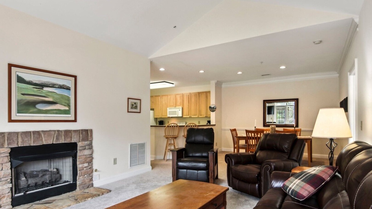 Photo of Livingroom in Maggie Valley