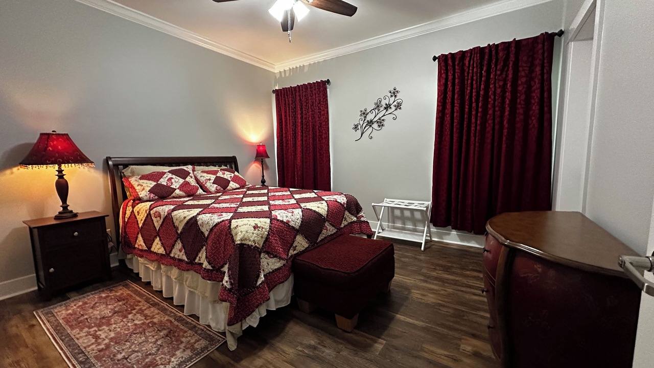 Photo of Bedroom in Ether