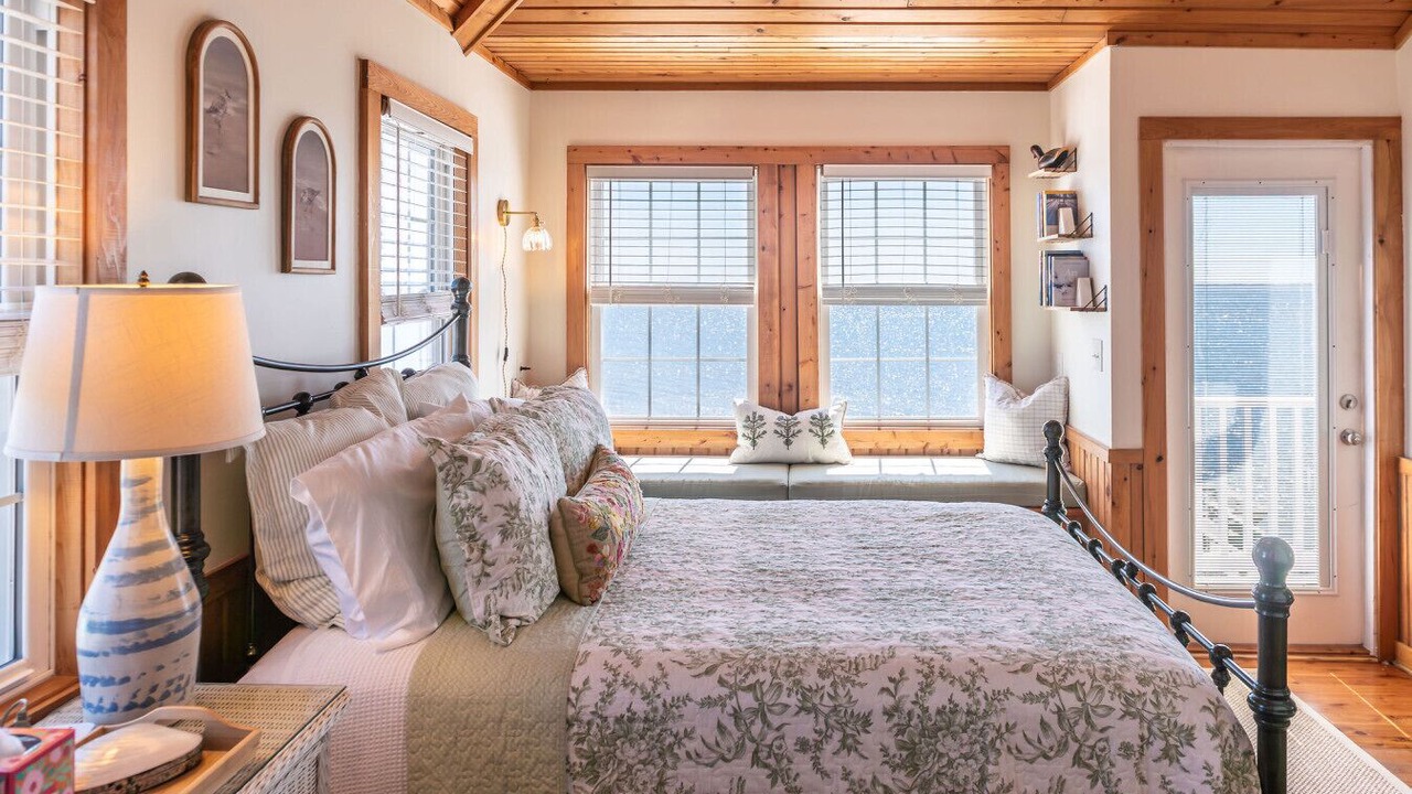 Photo of Bedroom in Harkers Island