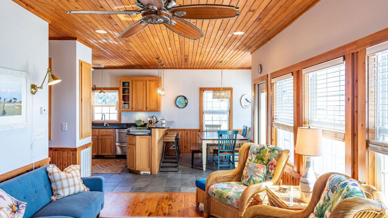 Photo of Livingroom in Harkers Island