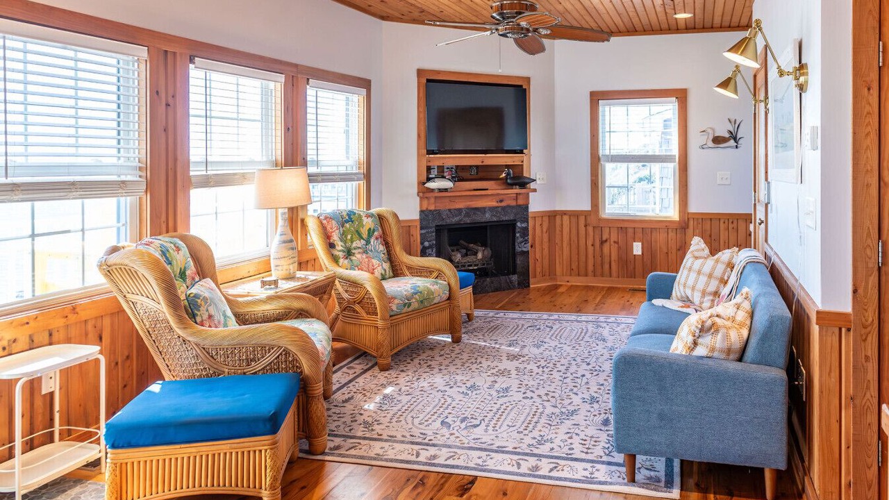 Photo of Livingroom in Harkers Island