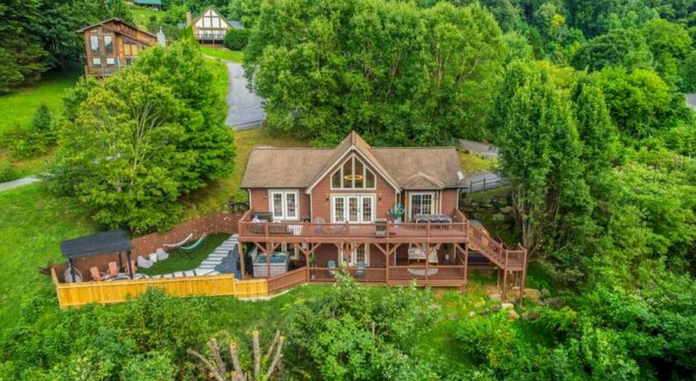 Photo of Outdoor in Waynesville