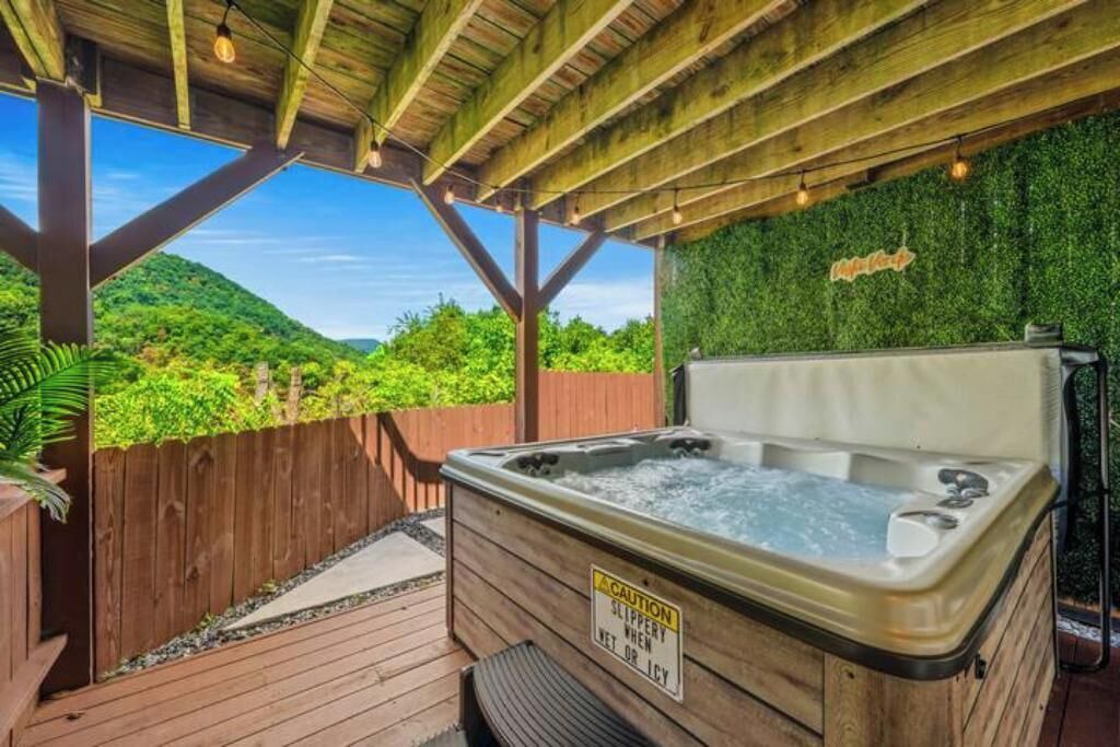 Photo of Outdoor in Waynesville