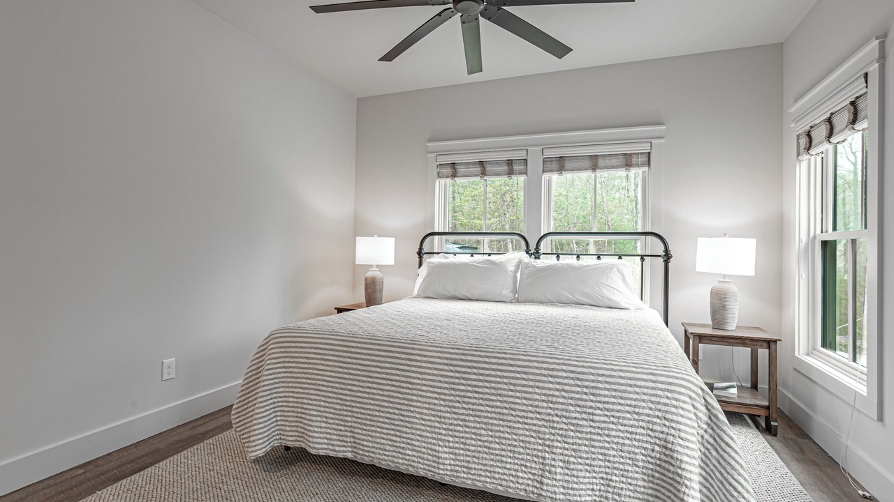 Photo of Bedroom in Saluda