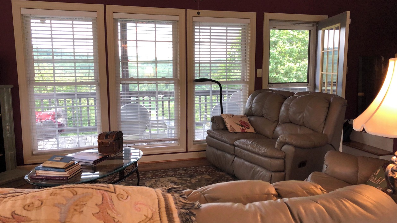 Photo of Livingroom in Laurel Springs