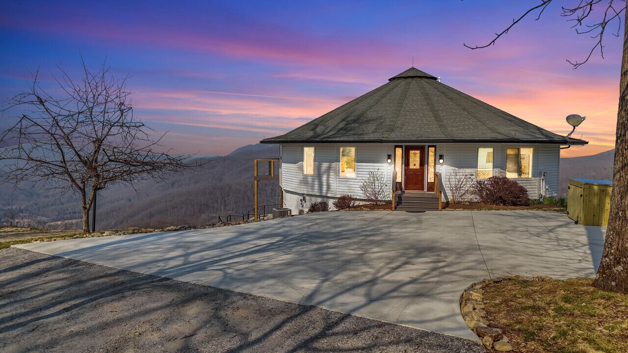 Photo of Outdoor in Black Mountain