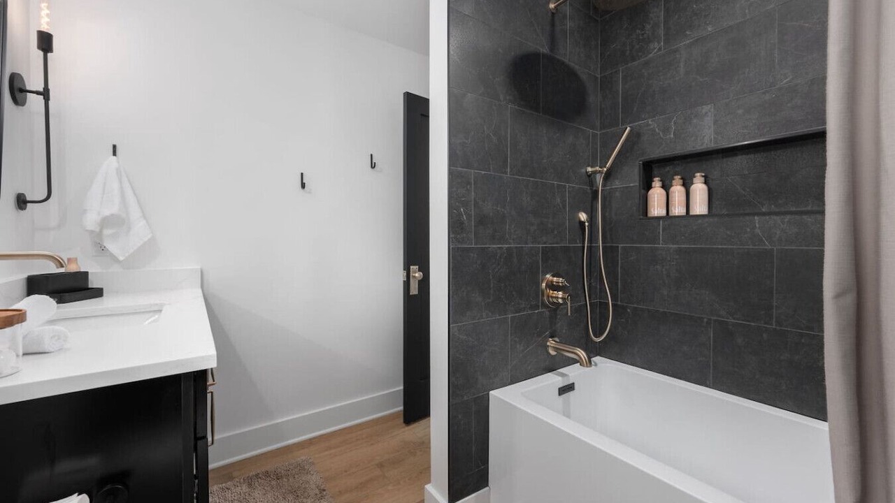 Photo of Bathroom in Colington