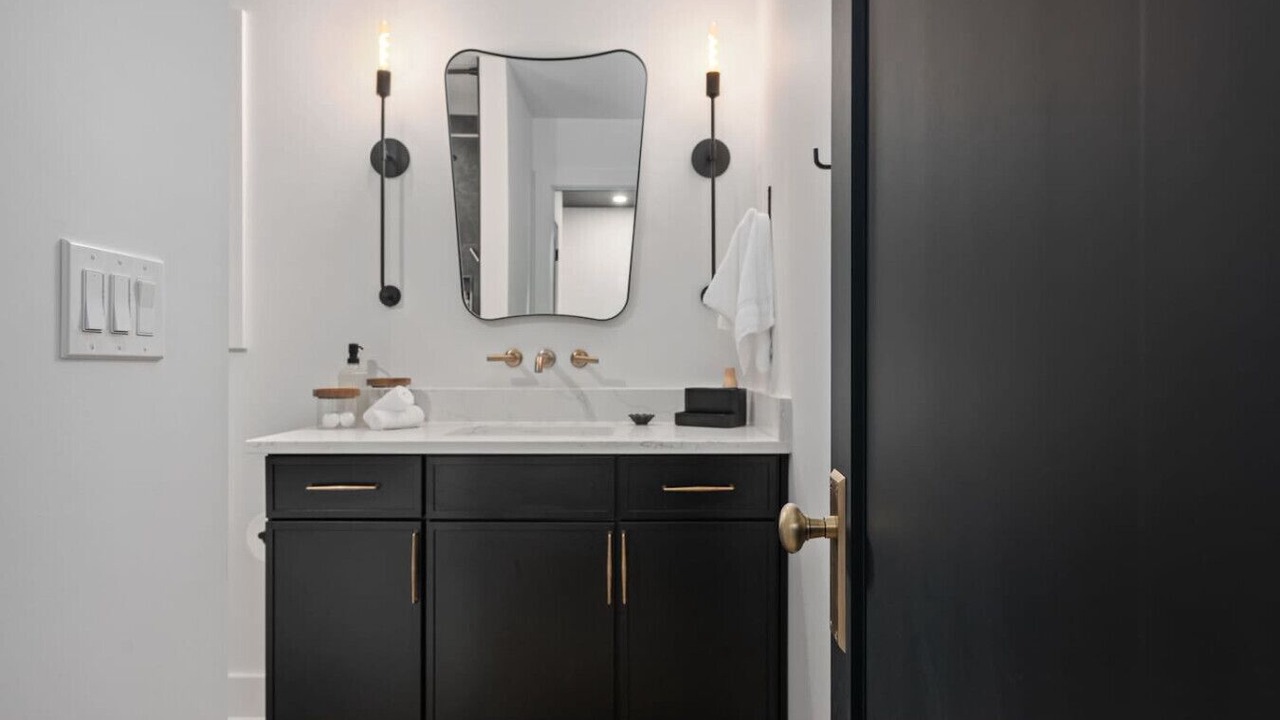 Photo of Bathroom in Colington